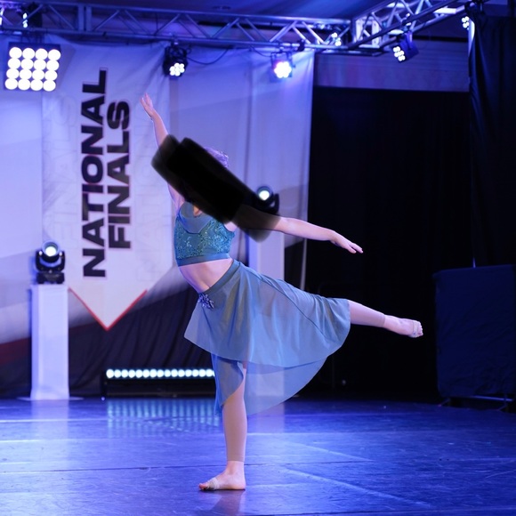 Weissman dance costume worn for competition Dance, size IC, like new - Picture 3 of 4